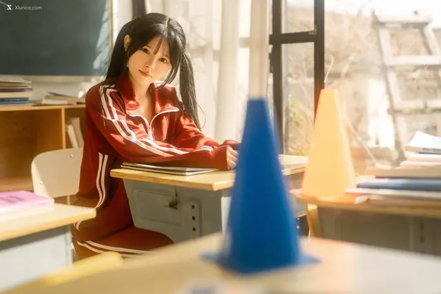 Coser@rua阮阮 – rua阮阮 – 课间阳光-红色校服 (42 photos)
