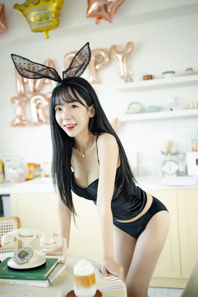 [Patreon] 쏘블리 (@leeesovely): HAPPY BIRTHDAY (138 photos)