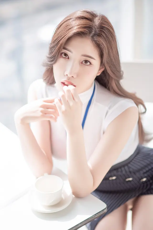 Yebin (전예빈) - Office Look (61 photos)