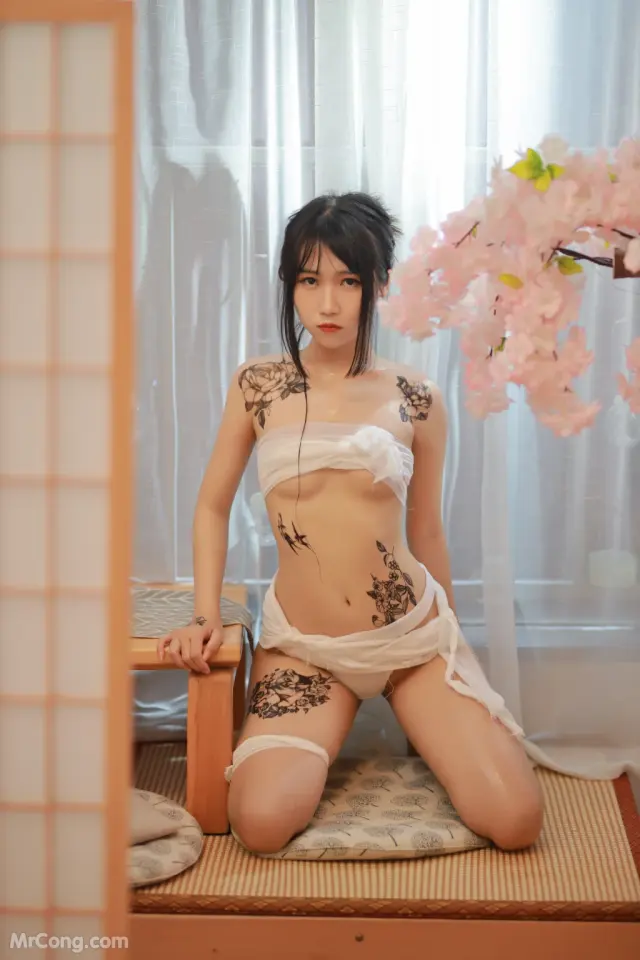 Coser@不呆猫: 绷带 (32 photos + 1 video)