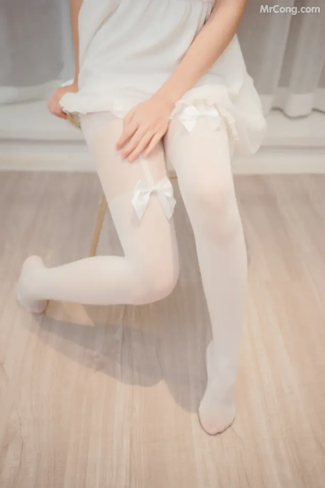 Coser@面饼仙儿 No.066: 假过膝 (9 photos)