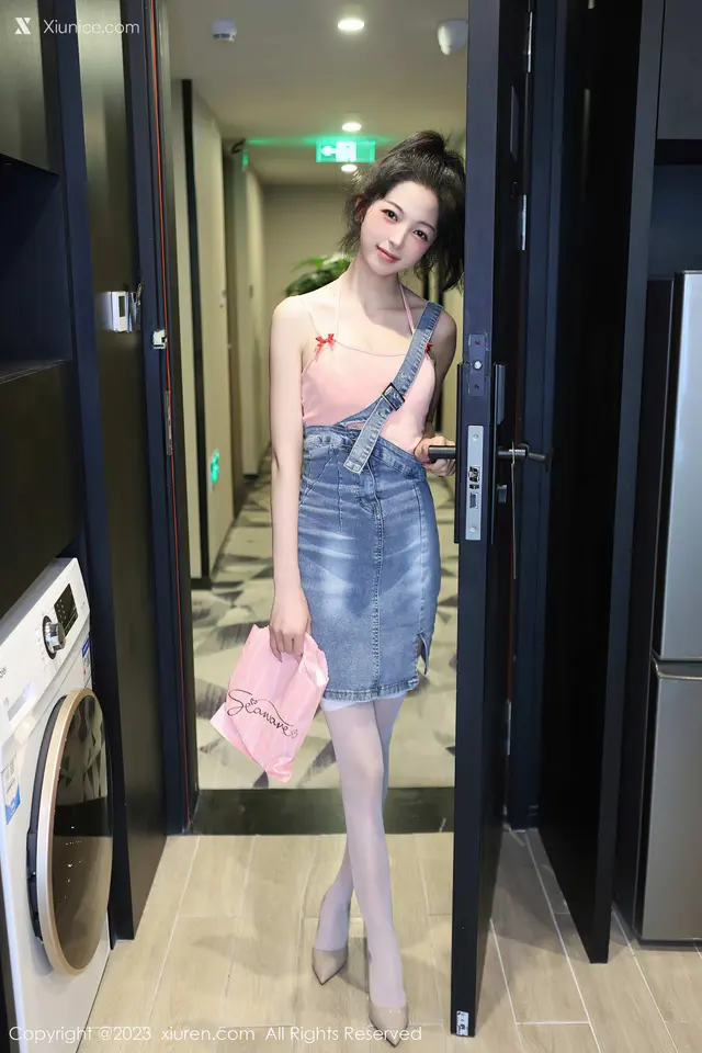 Xiuren秀人网 No.6816 茜茜Kimi (76 photos)