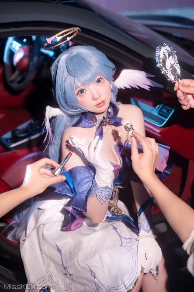Coser@花铃: 知更鸟 (18 photos)