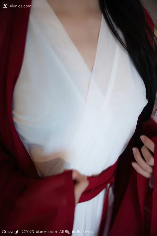 XIUREN No.7192 幼幼 (93 Photos)