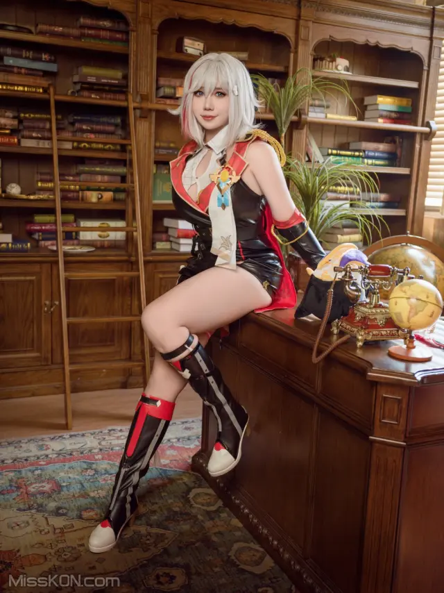 Coser@麻花麻花酱: 托帕 (25 photos + 1 video)