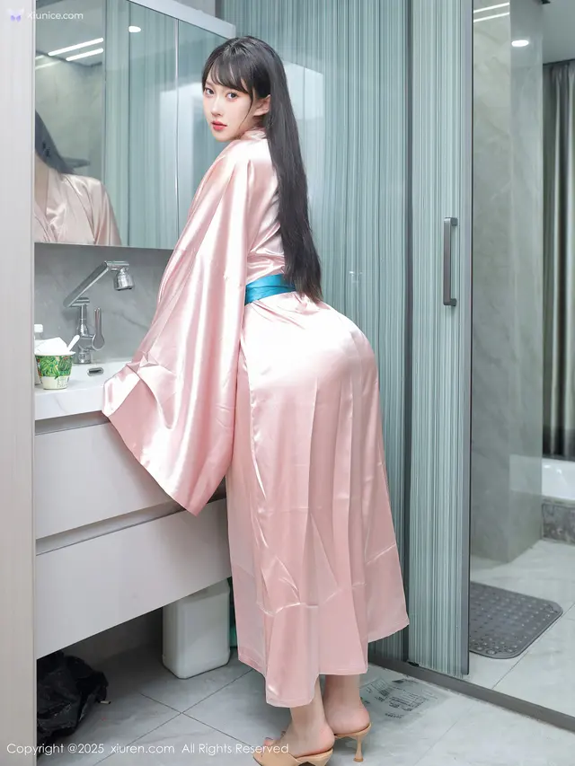 Xiuren秀人网 4K No.10724 李沁恩lrene (80 photos)