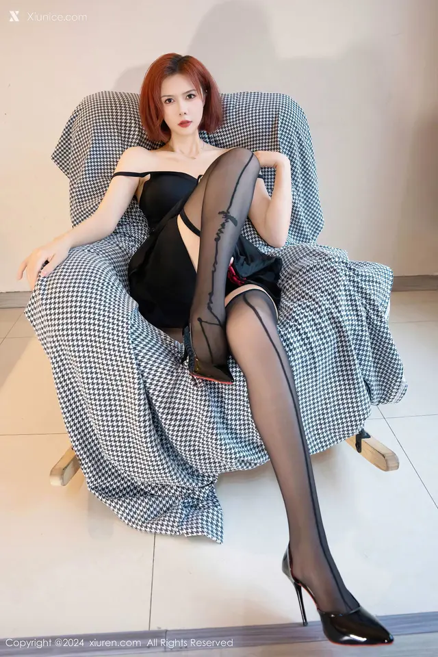 Xiuren秀人网 No.8827 白芷yy (81 photos)