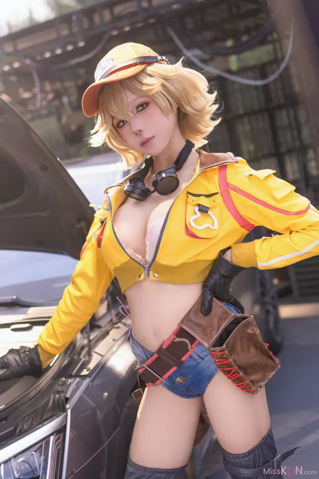 Coser@黏黏团子兔: FF15-希德妮奥拉姆 (95 photos + 1 video)