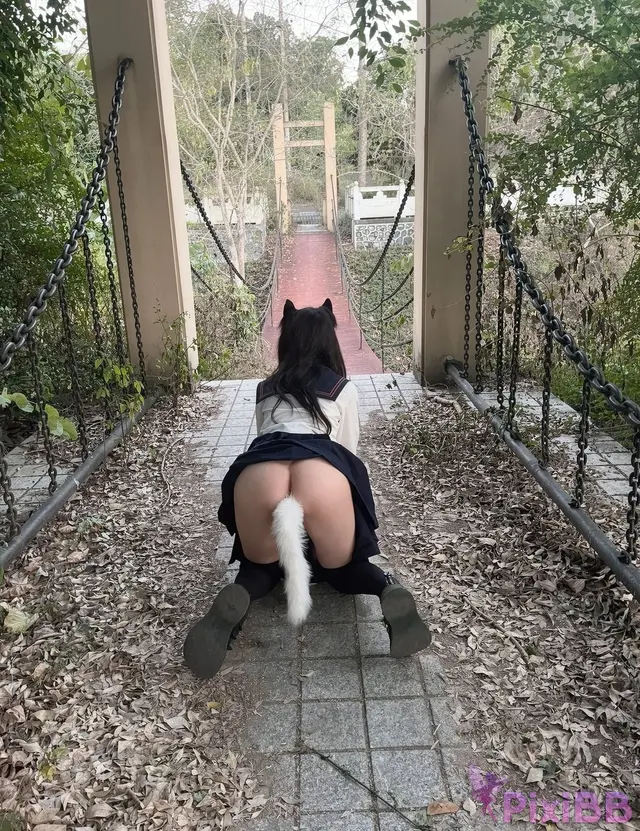[OtherXXX] XiaoQQ的日记: 白虎萝莉户外露出调教 (37 photos + 58 videos)