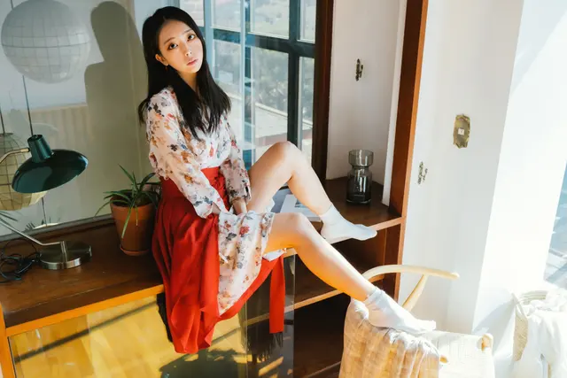 [Moon Night Snap] Mona (모나): Happy New Year (80 photos + 1 video)