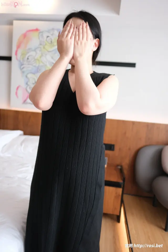 [ROSI写真] 2026.05.04 No.5264 (50 photos)