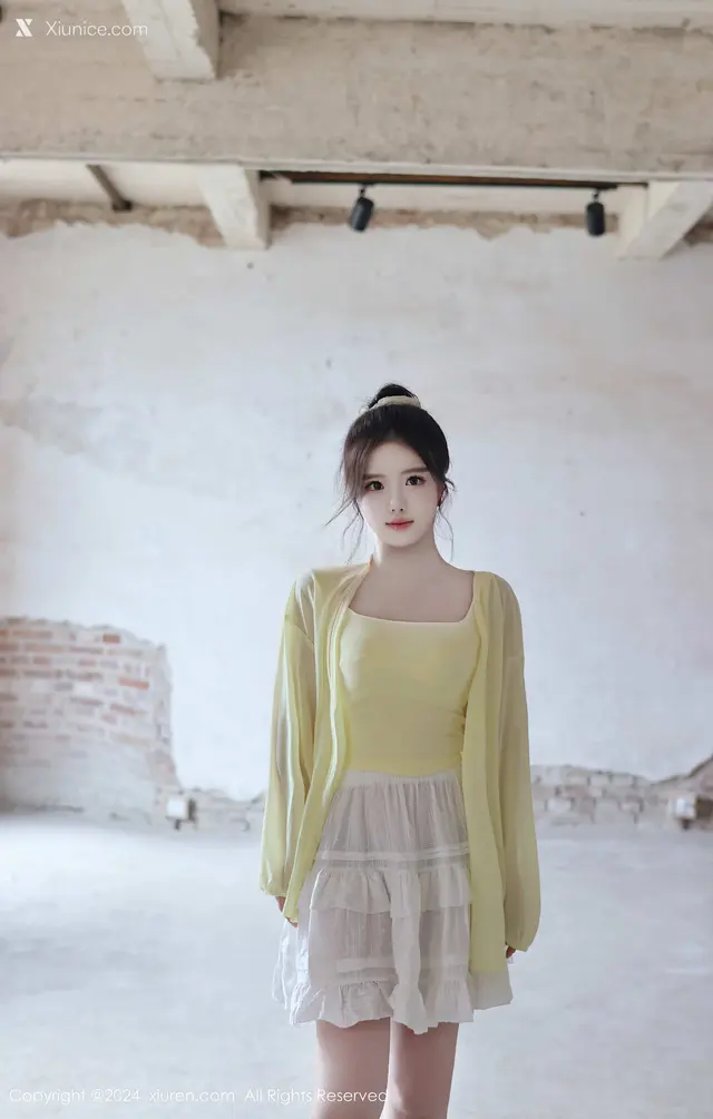 Xiuren秀人网 No.9024 小薯条nienie (89 photos)