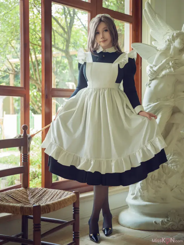 Coser@麻花麻花酱: 女仆合集二 (81 photos + 2 videos)