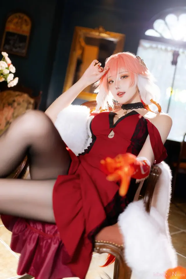 Coser@瓜希酱: 长离必胜客 (鸣潮) (18 photos)