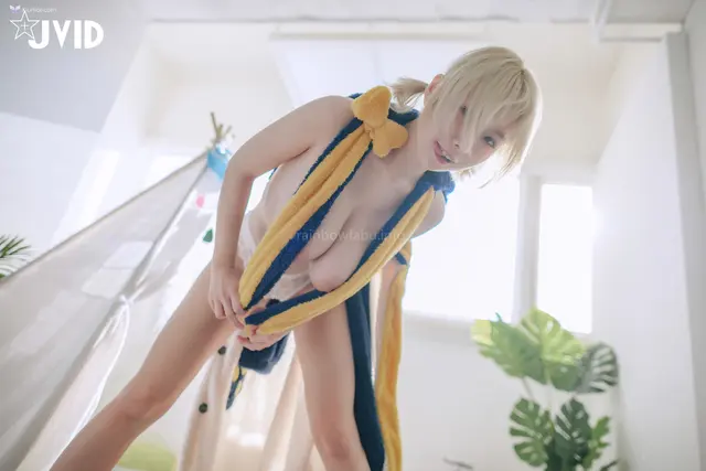 JVID 黎菲兒 – 不愛穿衣服的巨乳誘惑被衝撞晃動的巨乳讓人血脈噴張 (210 photos)