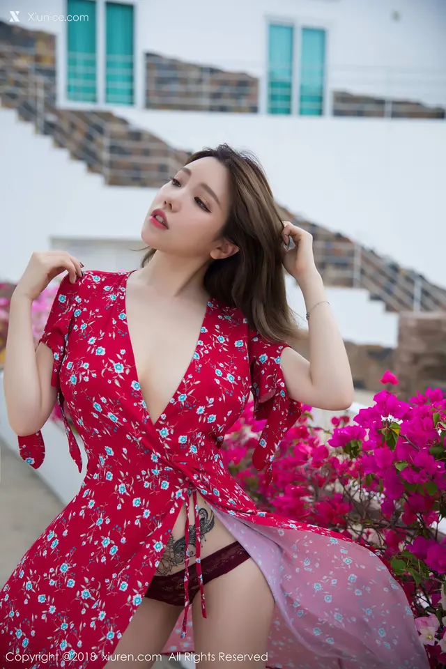Xiuren秀人网 No.1284 黄楽然 (52 photos)
