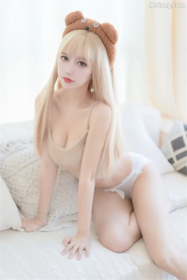 Coser@过期米线线喵 Vol.136: 小熊软糖 (66 photos)