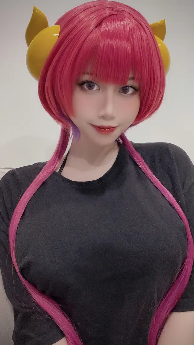 Coser@Ain Nguyen – llulu (18 photos)