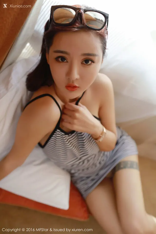 MFStar模范学院 Vol.060 佳佳JiaJia (57 photos)