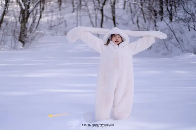 Fantasy Factory 小丁 Cosplay写真 – Snow Rabbit (38 photos)