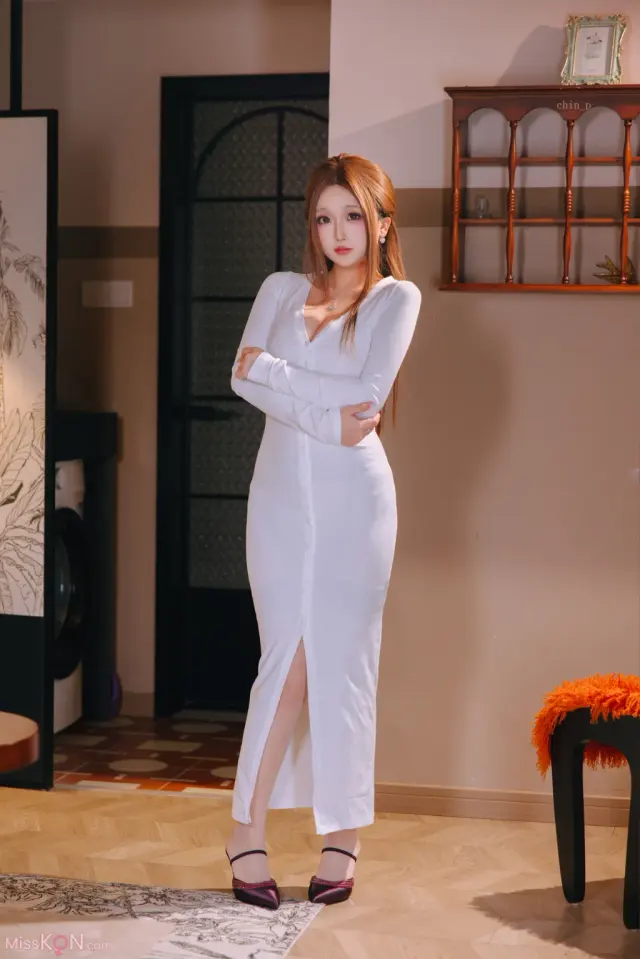 Coser@日奈娇: 女房东 (245 photos + 9 videos)