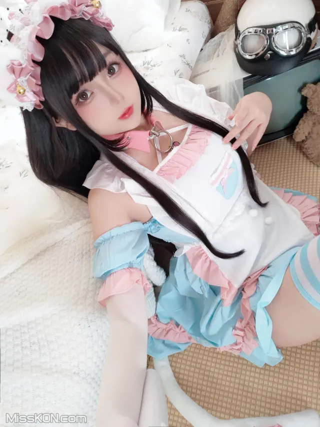 Coser@日奈娇: 兔尾女仆 (105 photos)
