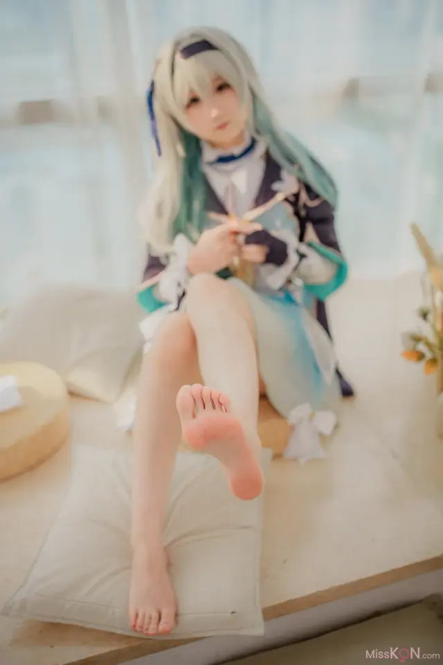 Coser@Seele麦麦: 流萤纯白物语 (22 photos + 11 videos)