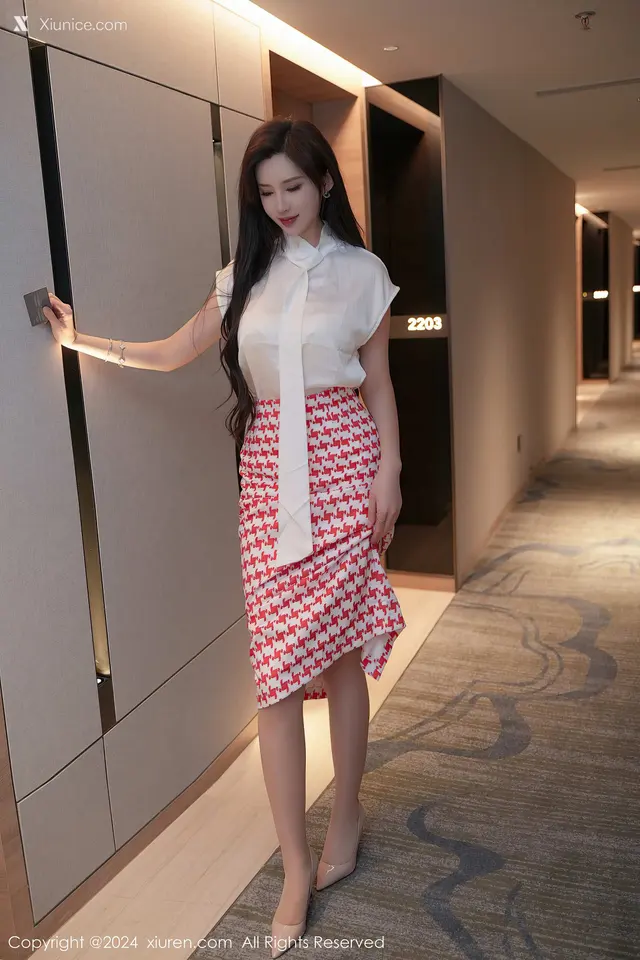 Xiuren秀人网 No.7944 Carol周妍希 (64 photos)