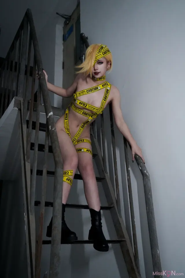 Coser@絞肉姬Walküre: Panty胶带装 (37 photos)