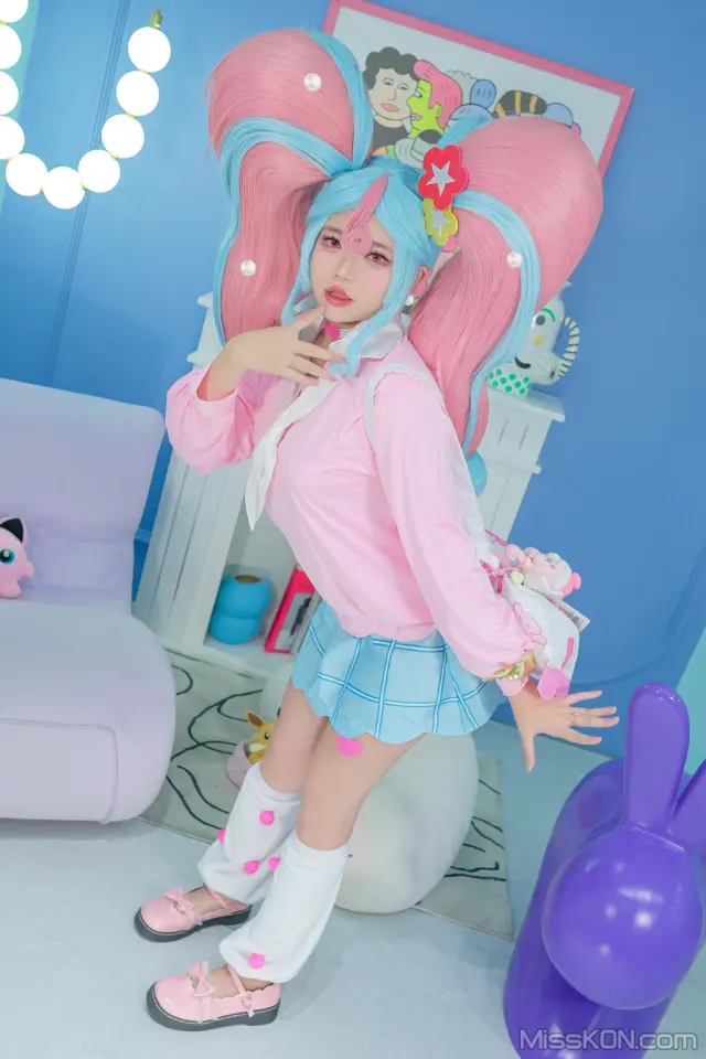 Coser@ZinieQ: Fairy Miku (45 photos)