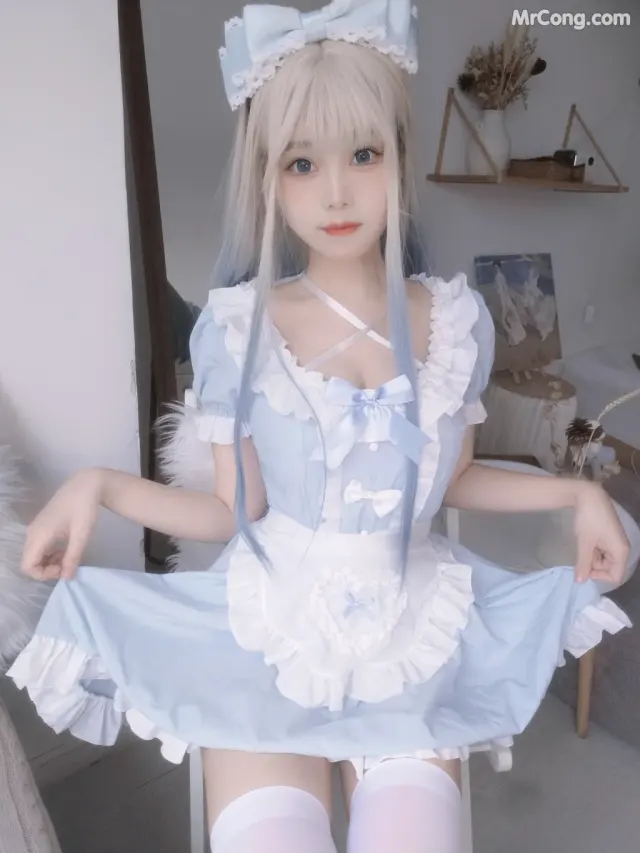 Coser@蜜汁猫裘 Vol.085: 蓝女仆 (27 photos + 2 videos)