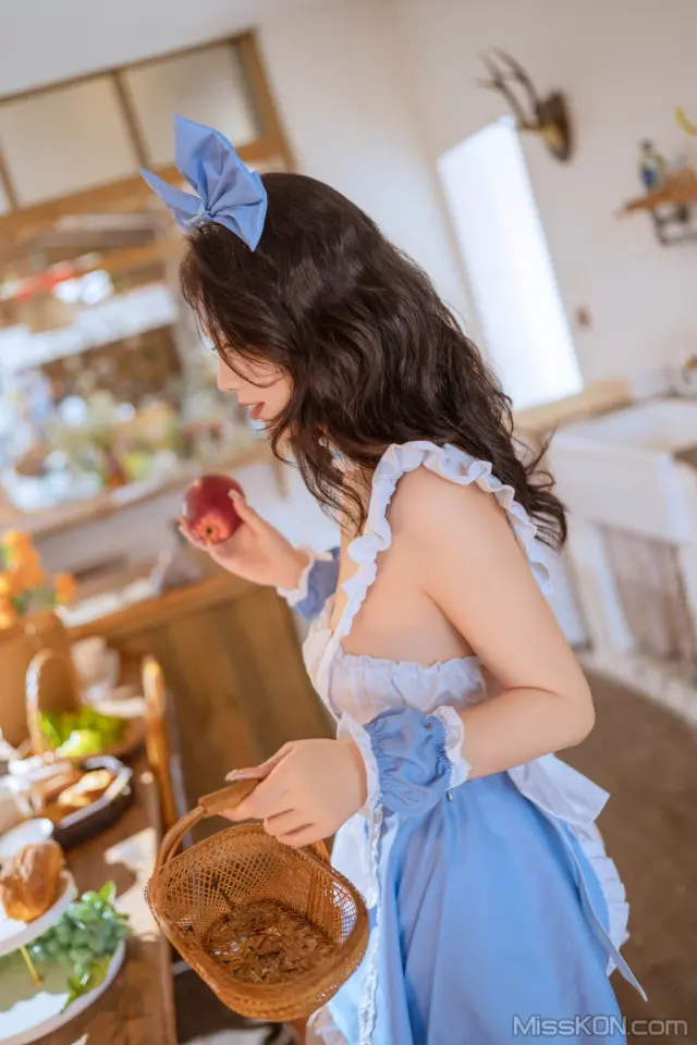 Coser@桃良阿宅: 女仆的小憩 (52 photos)