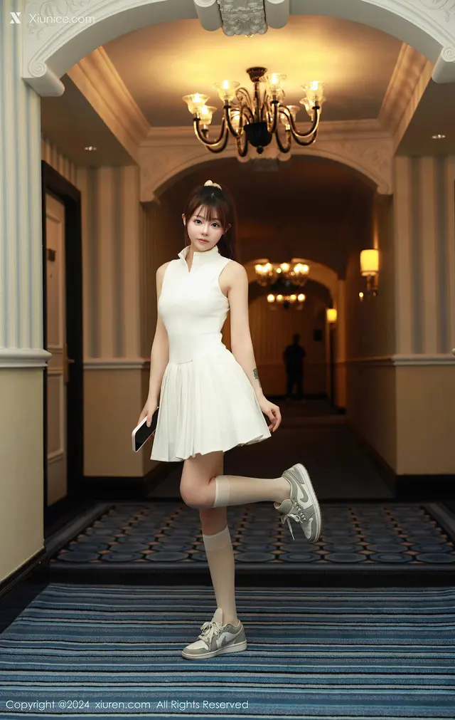 Xiuren秀人网 No.8685 佘贝拉Bella (65 photos)