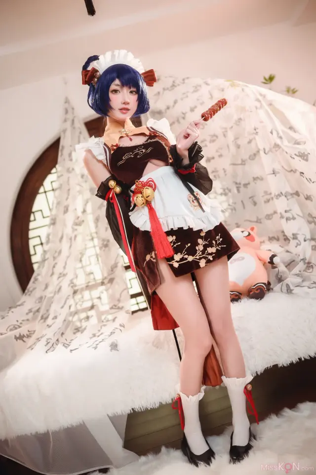 Coser@阿包也是兔娘: 香菱女仆 (41 photos)