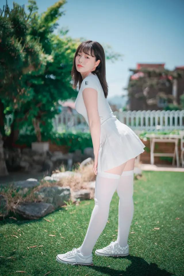 DJAWA Photo – Pia (피아): “Classic Athletic Girl”