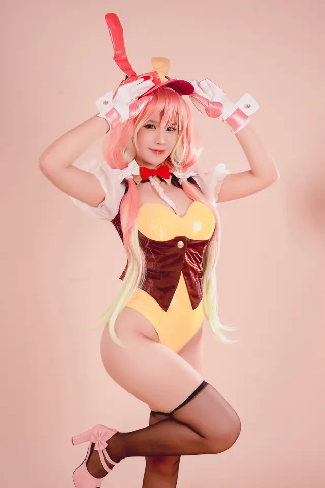 Coser@Pyon: Kanroji Bunny (20 photos)