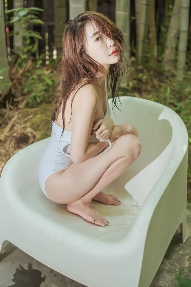 SAINT Photolife – Dohee: Vacation