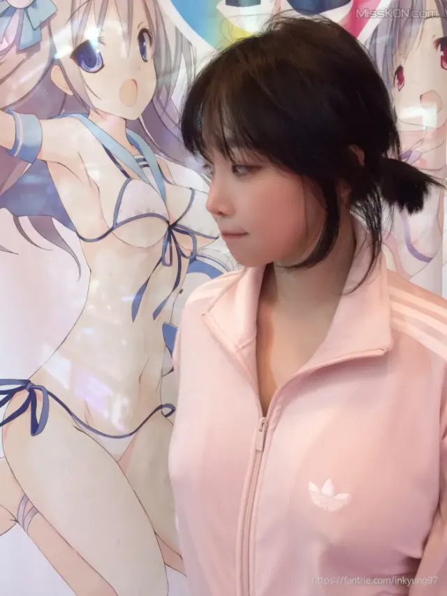 Kang In-kyung (강인경): Dinner (33 photos + 1 video)
