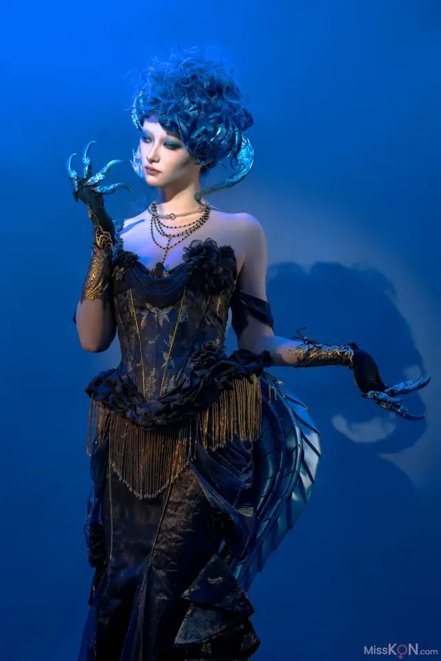 Coser@云溪溪 (Yunx1x1): 乌衣 艾玛斯·乌洛尔 (13 photos)