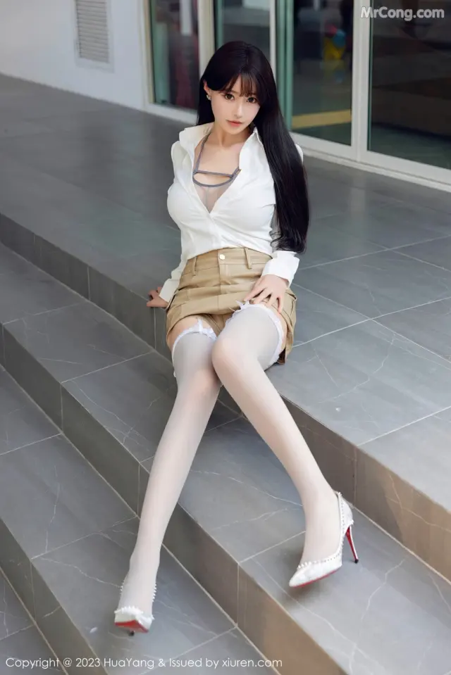 HuaYang Vol.530: Zhu Ke Er (朱可儿) (52 photos)