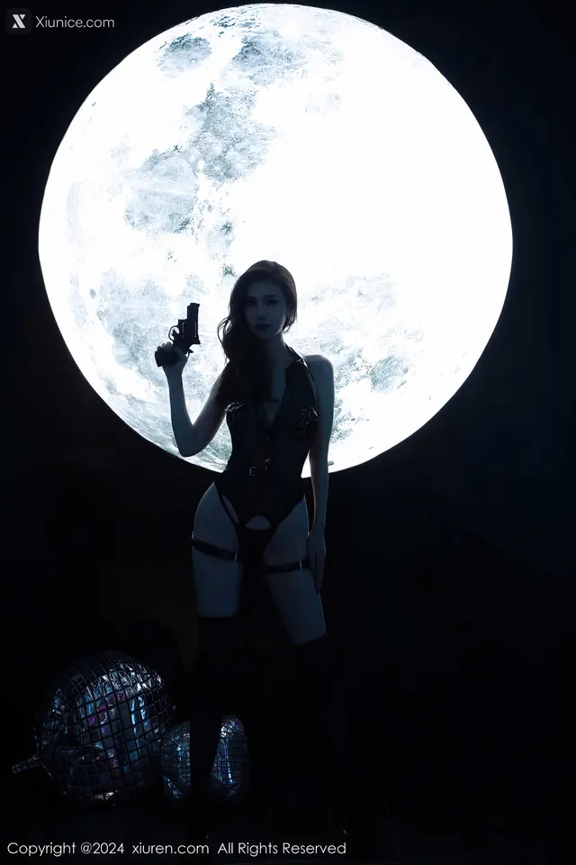 Xiuren秀人网 No.7952 章芃芃 (81 photos)