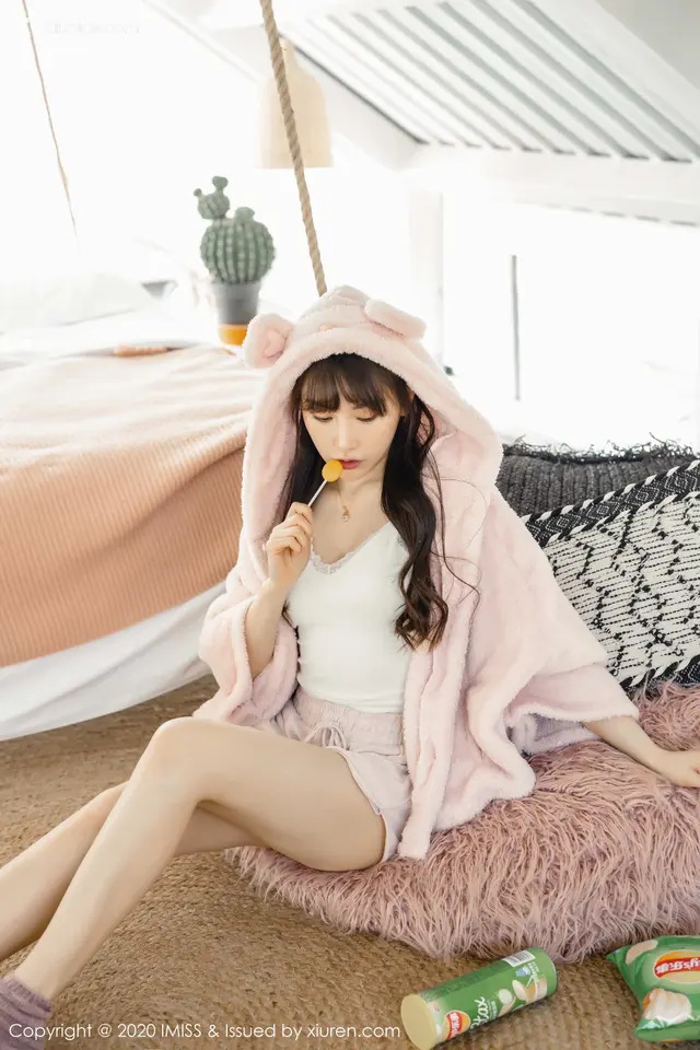 IMiss爱蜜社 No.0457 刘奕宁 (53 photos)