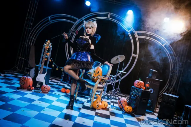 Coser@小瑶幺幺: 琳妮特 万圣节版 (65 photos + 3 videos)