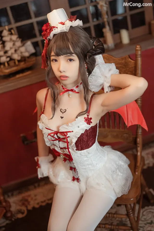 Coser@雯妹不讲道理 No.015: 魅魔本 (166 photos + 2 videos)