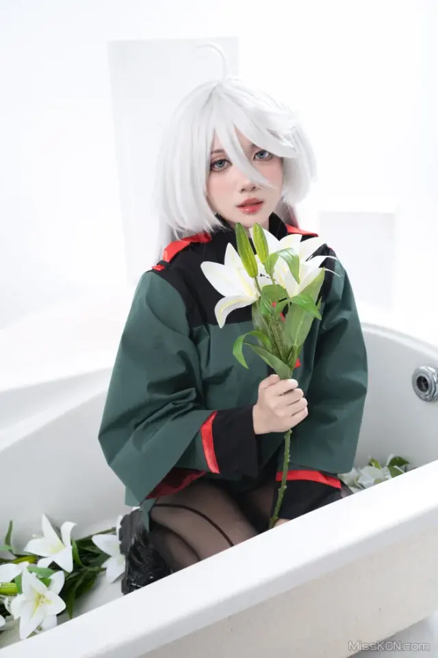 Coser@PoppaChan: Miorine (The Gundam) (45 photos + 10 videos)