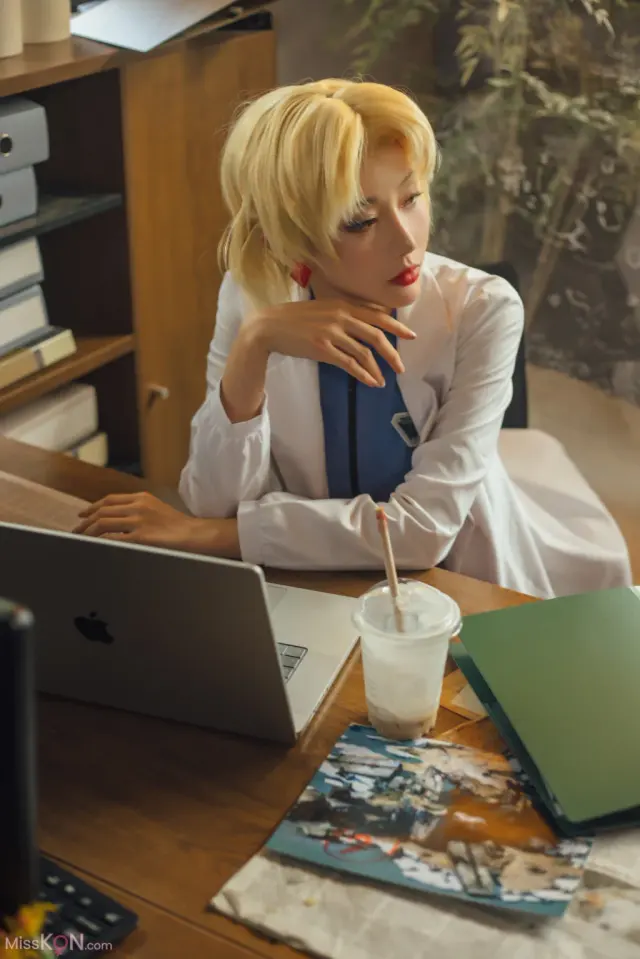 Coser@如月灰: 赤木律子 (32 photos)