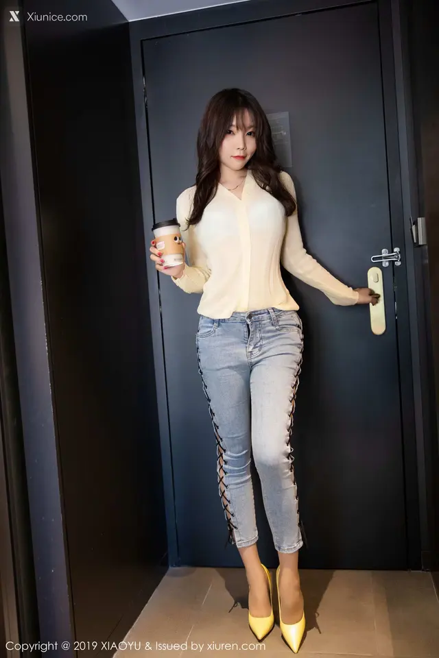 XiaoYu语画界 Vol.0197 芝芝 (121 photos)