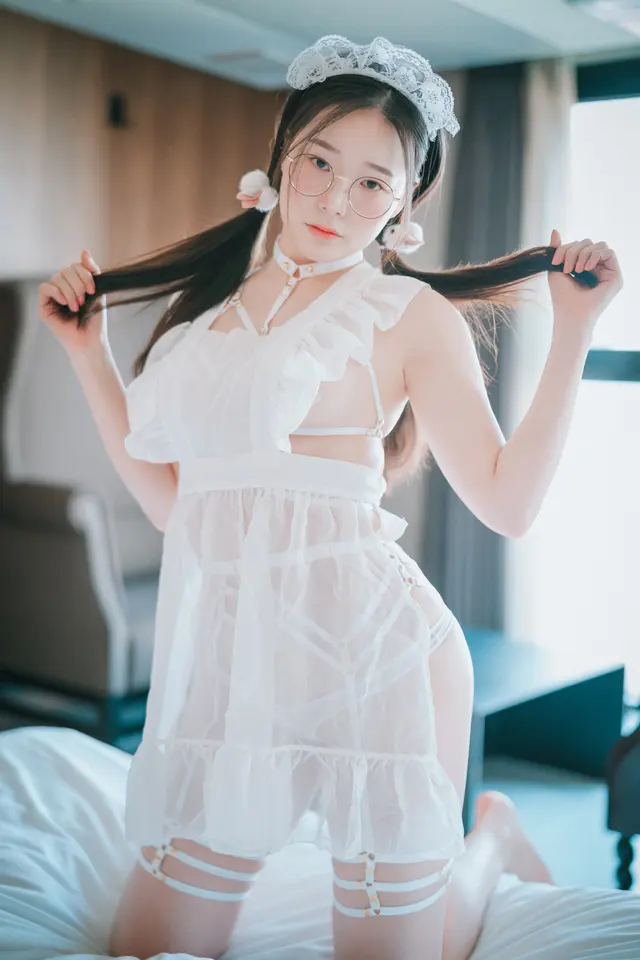 DJAWA Photo – Pia (피아): “Sheer Chiffon Apron” (66 photos)