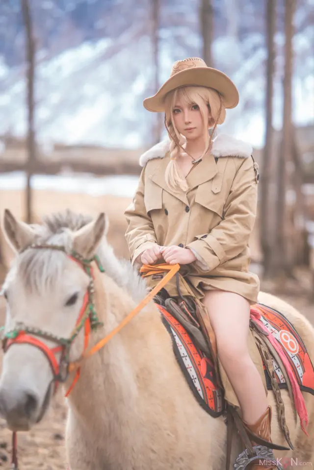 Coser@小和甜酒: 骑马 猎人 (59 photos + 1 video)