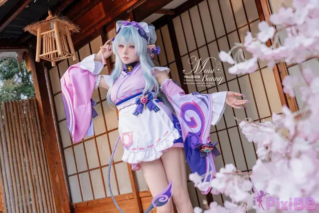 顾只只(苏晴): 甜御完美结合的喷水姬女神视频合集 #05 (48 photos + 5 videos)